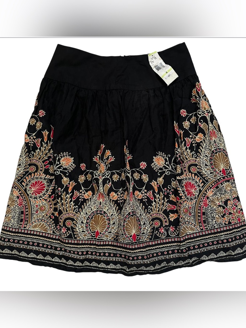 Jones New York Black Skirt with Red and Tan Floral Border size 4 new